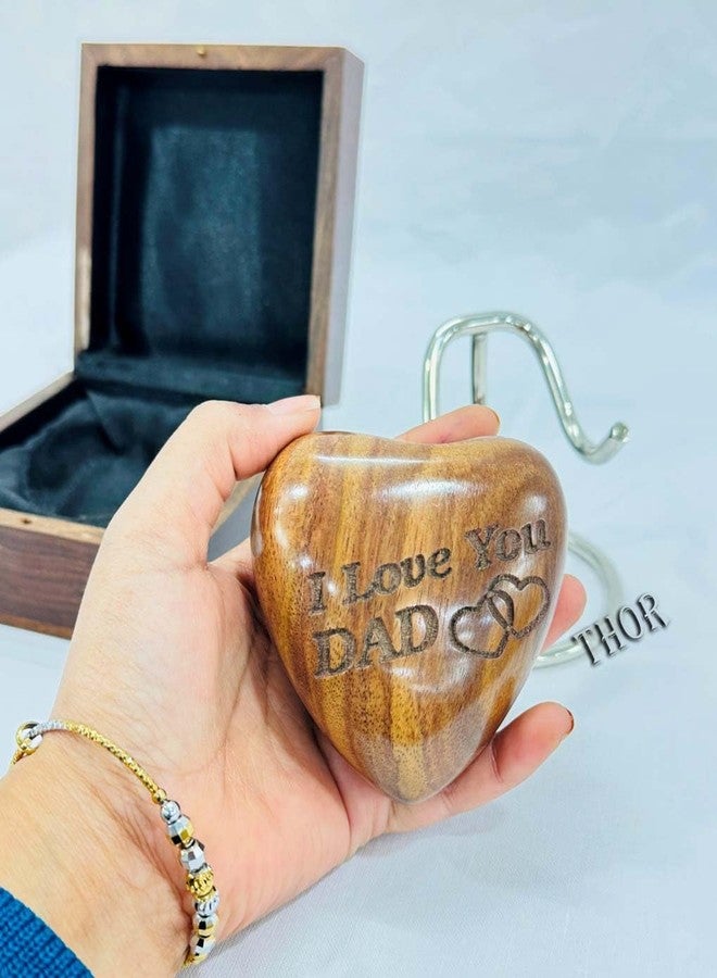 THOR INSTRUMENTS جرة خشبية على شكل قلب لحفظ رماد الحيوانات الأليفة، مصنوعة يدوياً - مثالية للبالغين والرضع، مع صندوق خشبي وحامل، 3 بوصات (أحبك يا أبي). - Image 4